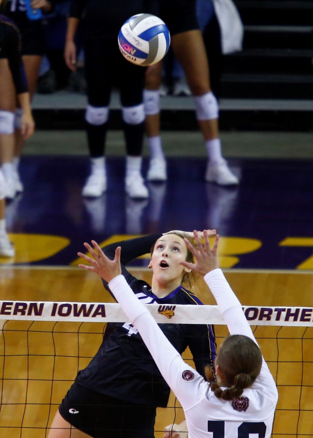 111222-spt-uni-vb-14